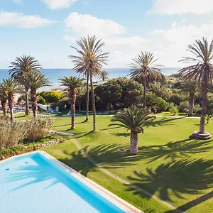 **** Hotel & Portugal